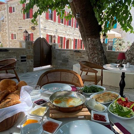 Dionysos 1789 Boutique Hotel Foça Eksteriør billede