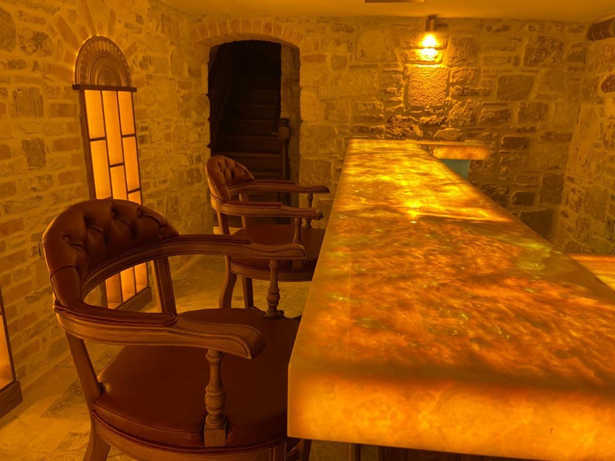 Dionysos 1789 Boutique Hotel Foça Eksteriør billede