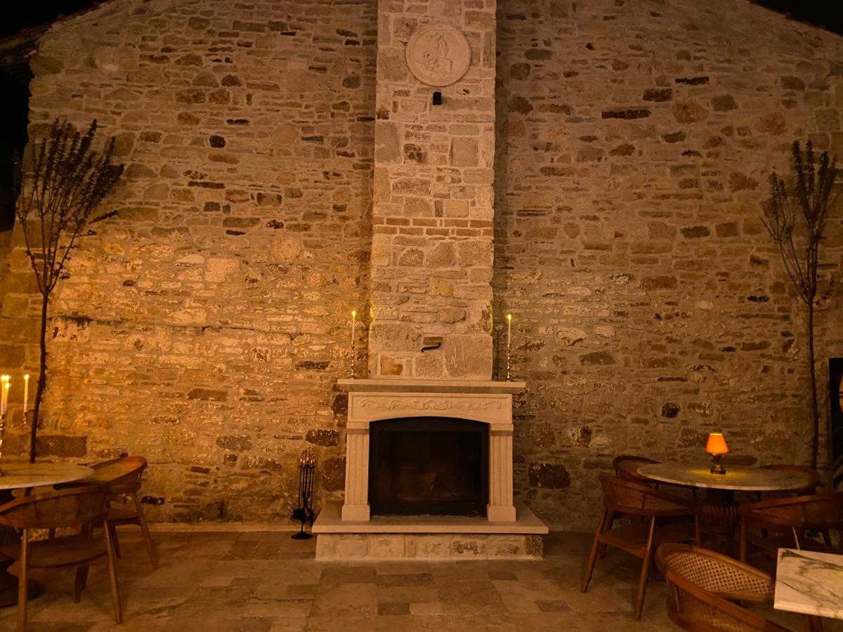 Dionysos 1789 Boutique Hotel Foça Eksteriør billede