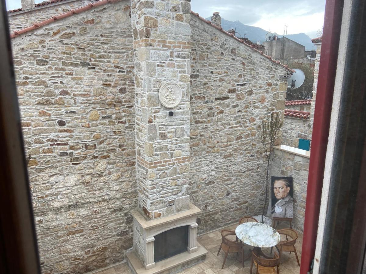 Dionysos 1789 Boutique Hotel Foça Eksteriør billede