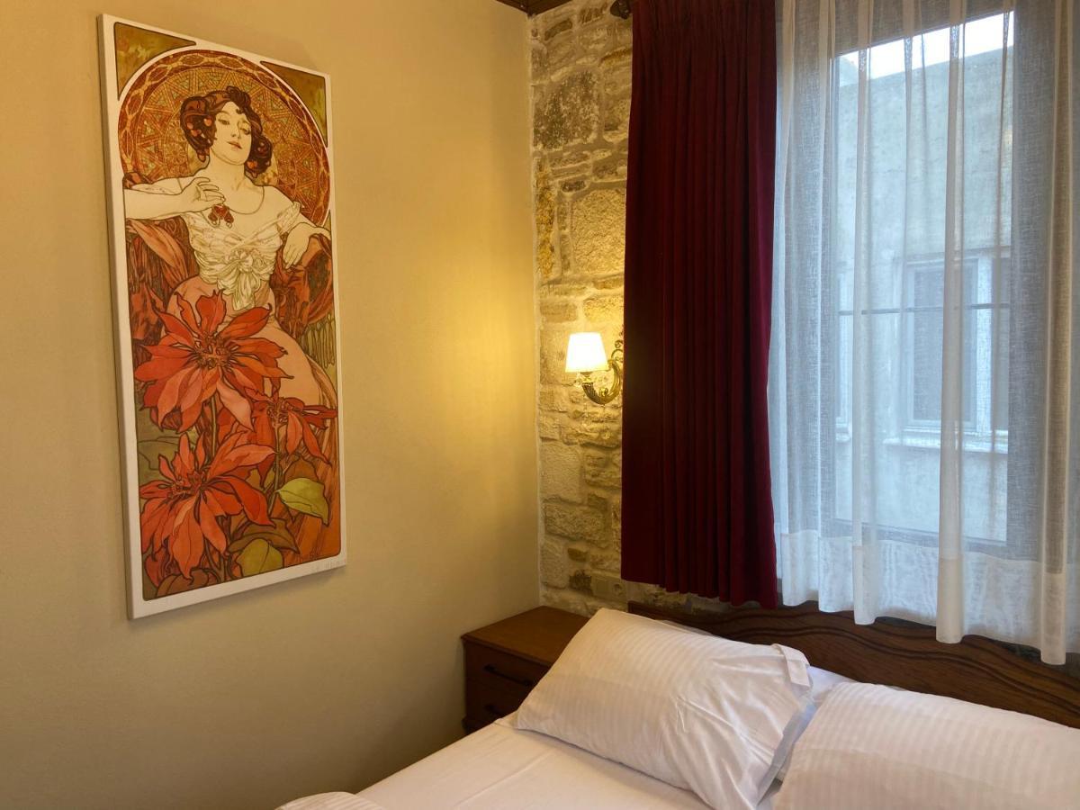 Dionysos 1789 Boutique Hotel Foça Eksteriør billede