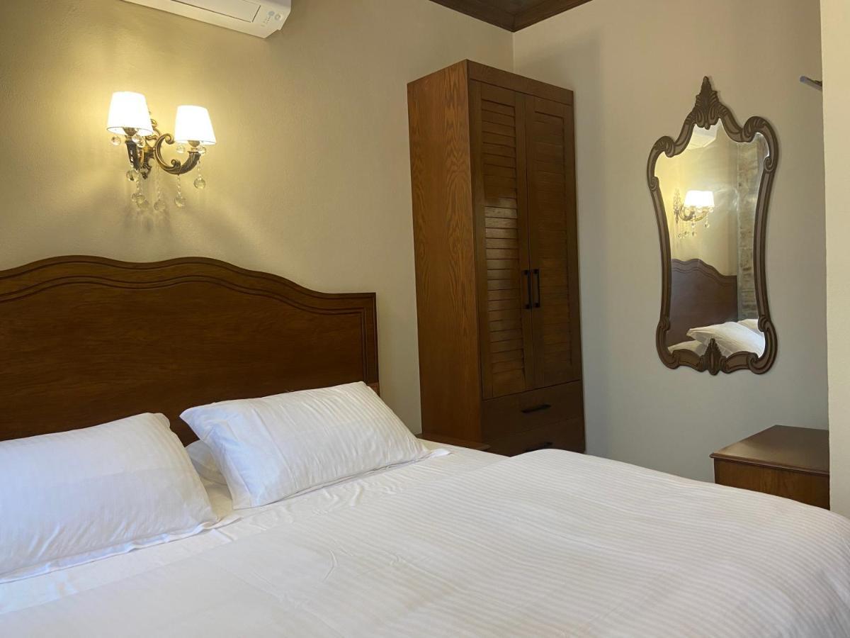 Dionysos 1789 Boutique Hotel Foça Eksteriør billede