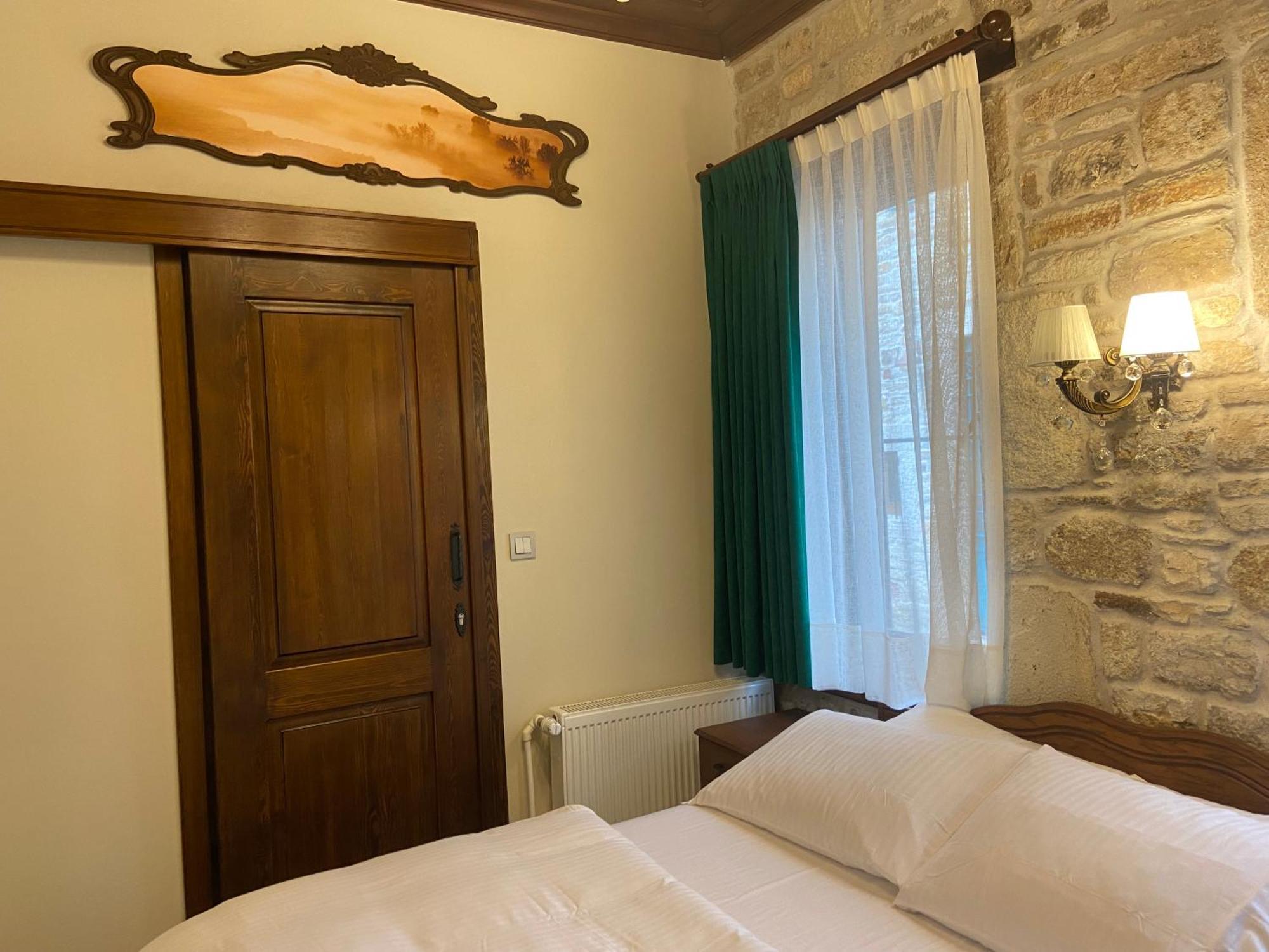 Dionysos 1789 Boutique Hotel Foça Eksteriør billede